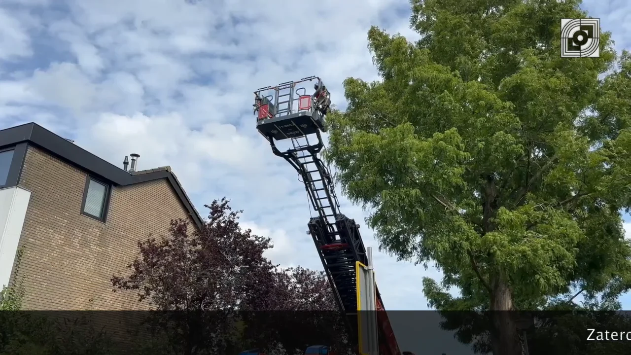 afhijsing-met-traumahelicopter-in-landsmeer-–-vimeo