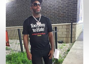 family-mourns-man-fatally-shot-while-on-facebook-live-in-austin:-‘i’m-hurt,-angry,-sad,-sick’