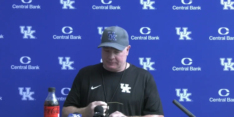 fb:-coach-stoops-post-practice-8-16-–-vimeo