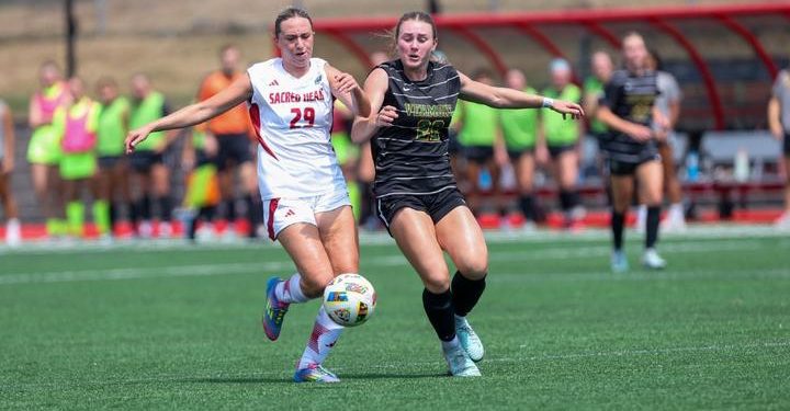 women’s-soccer-clashes-with-sacred-heart-in-a-0-0-stalemate-sunday-afternoon
