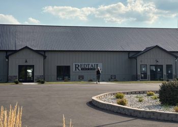 golf-simulators-coming-to-lakewood’s-redtail,-despite-worries-over-course-costs-and-if-it-…