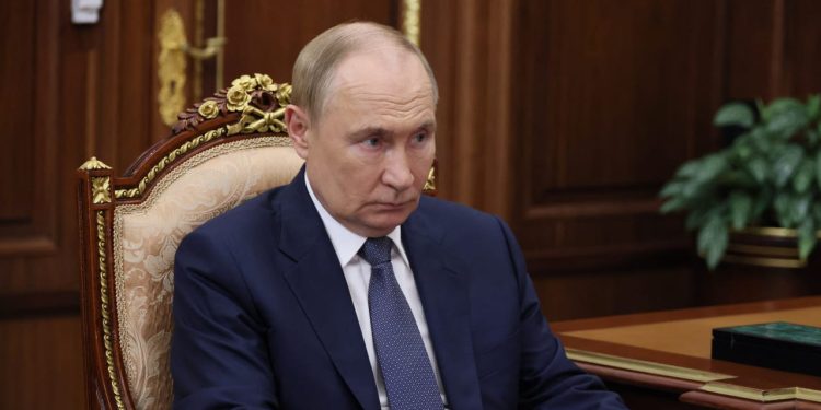 vladimir-putin-orders-state-backed-app-to-be-installed-on-devices-|-the-jerusalem-post