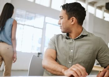 male-executives-sacked-for-rating-female-employees’-looks-out-of-ten-in-whatsapp-group
