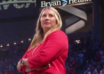 ‘huskers-are-1-0’:-nebraska-volleyball-kicks-off-season-with-big-win-over-pitt-–-ketv