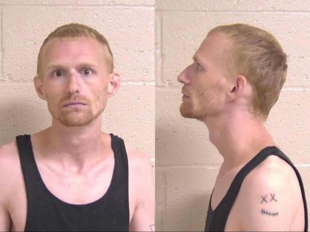 alton-man-faces-7-child-porn-charges-after-kik,-snapchat-accounts-searched