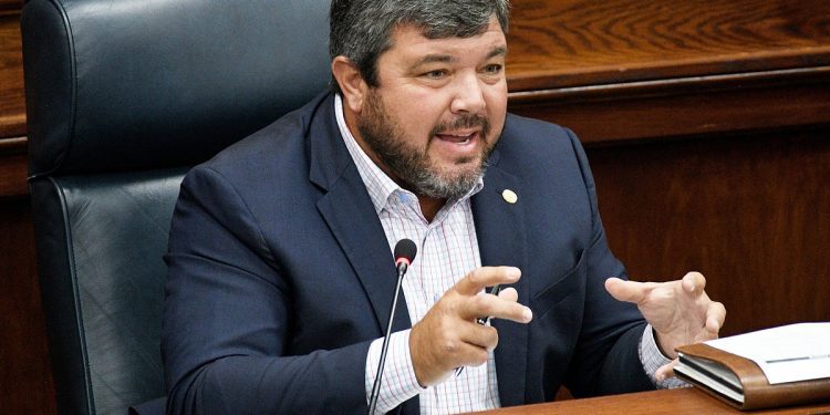 commissioners-blocks-residents-from-his-personal-facebook-page-|-chattanooga-times-free-press
