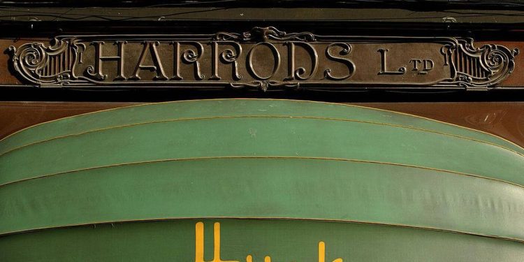 snapchat-drug-gang-member-caught-after-harrods-trip-to-be-extradited-back-to-pakistan