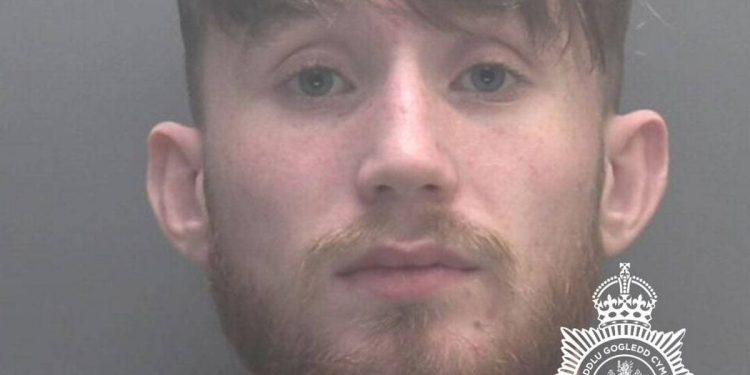 he-sexually-abused-an-underage-schoolgirl-while-on-bail-for-grooming-another-child