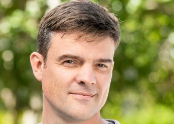 peter-sinclair,-ceo-and-founder-of-artist-financing-platform-beatbread,-dies-at-50