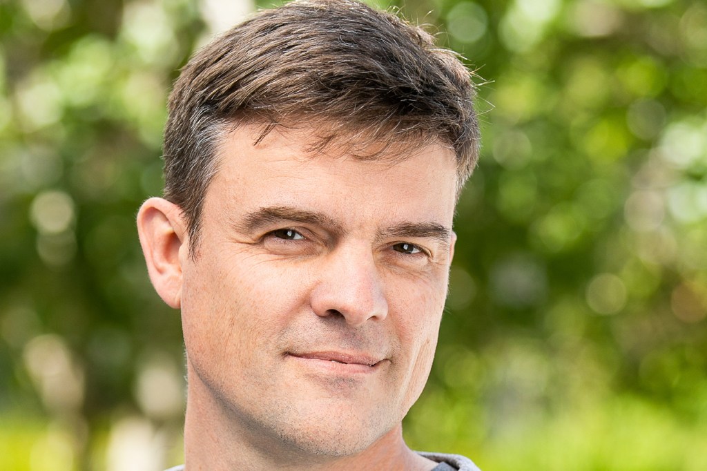 peter-sinclair,-ceo-and-founder-of-artist-financing-platform-beatbread,-dies-at-50