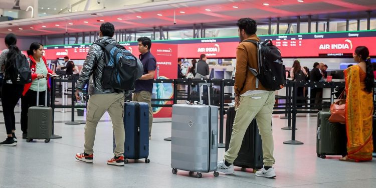 from-uae-to-kerala:-why-gulf-professionals-are-returning-in-record-numbers