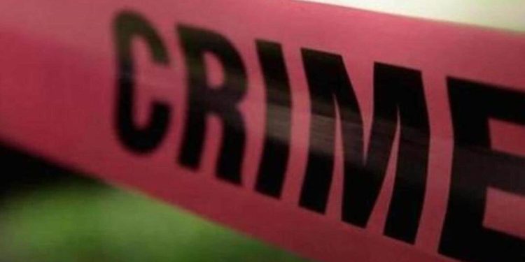 25-year-old-man-shoots-self-in-head;-suicide-bid-suspected-by-cops-–-hindustan-times
