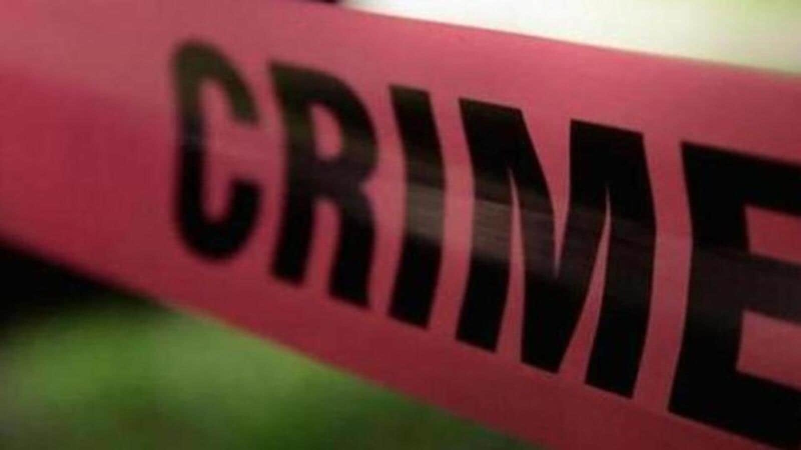 25-year-old-man-shoots-self-in-head;-suicide-bid-suspected-by-cops-–-hindustan-times