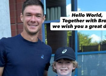 ceo-apologizes-for-snatching-a-hat-kamil-majchrzak-signed-for-a-child-at-us.-open