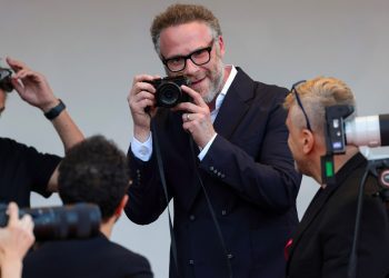 seth-rogen’s-surprise-appearance-at-venice-film-festival-confirmed-as-research-for-‘the-studio’