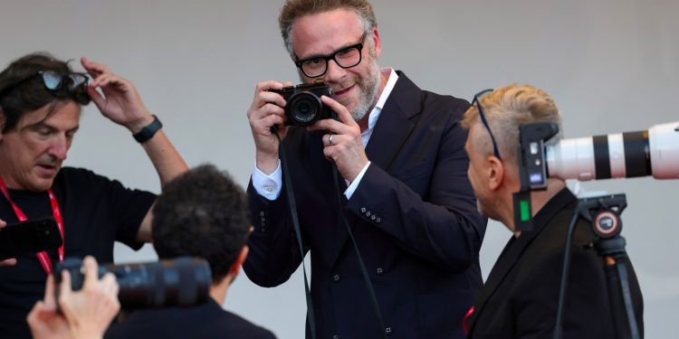 seth-rogen’s-surprise-appearance-at-venice-film-festival-confirmed-as-research-for-‘the-studio’