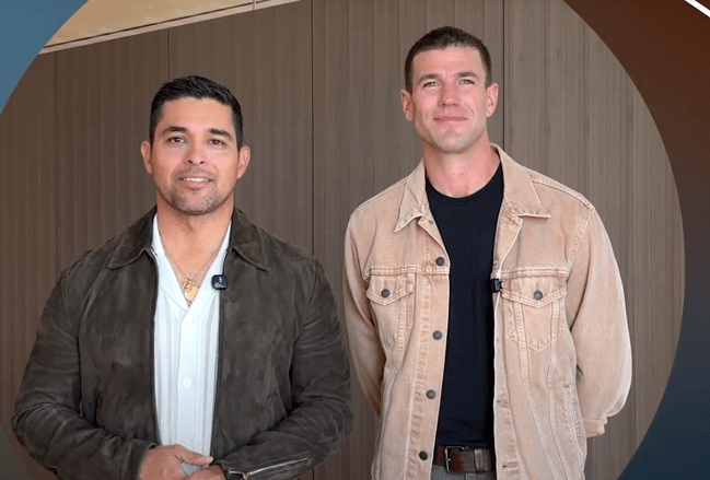 ncis-sets-date-for-first-crossover-with-ncis:-origins-—-watch-announcement-–-tvline