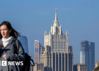 russia-targets-whatsapp-and-pushes-new-‘super-app’-as-internet-blackouts-grow-–-bbc