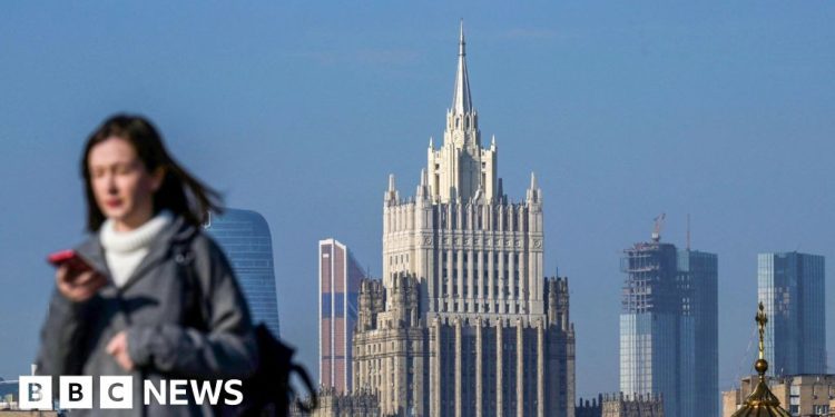 russia-targets-whatsapp-and-pushes-new-‘super-app’-as-internet-blackouts-grow-–-bbc