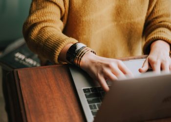 ‘don’t-listen-to-parents-for-career-advice’:-mumbai-ceo’s-‘unpopular-opinion’-on-linkedin-goes-viral