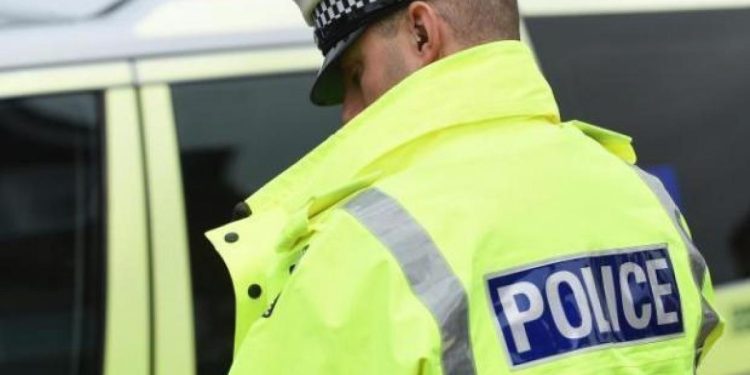 sussex-police-officer-sacked-for-whatsapp-messages-to-woman-–-the-argus
