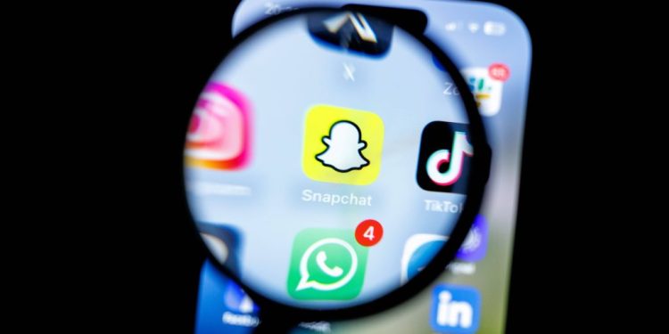 ny-teen-accused-in-“sextortion”-scheme-|-77-wabc