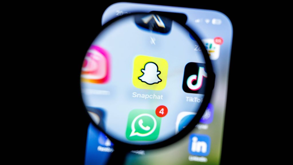 ny-teen-accused-in-“sextortion”-scheme-|-77-wabc