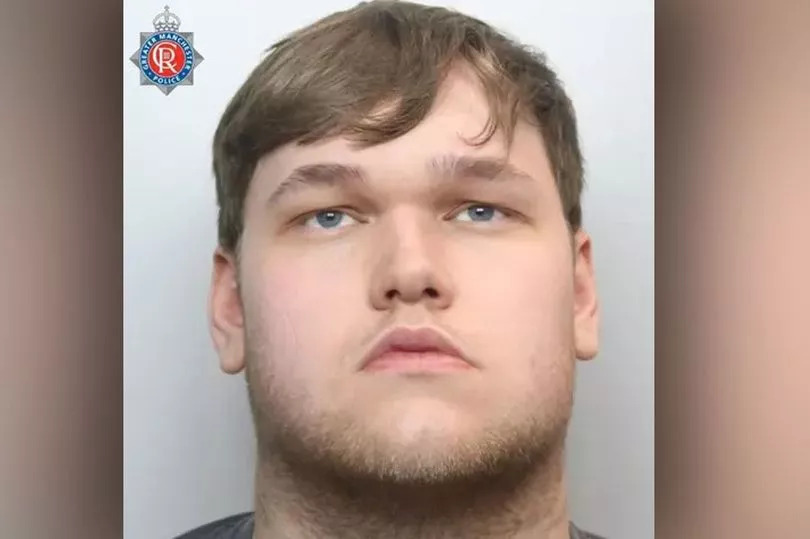 the-prolific-paedophile-who-catfished-young-girls-on-snapchat-–-yahoo-news-uk