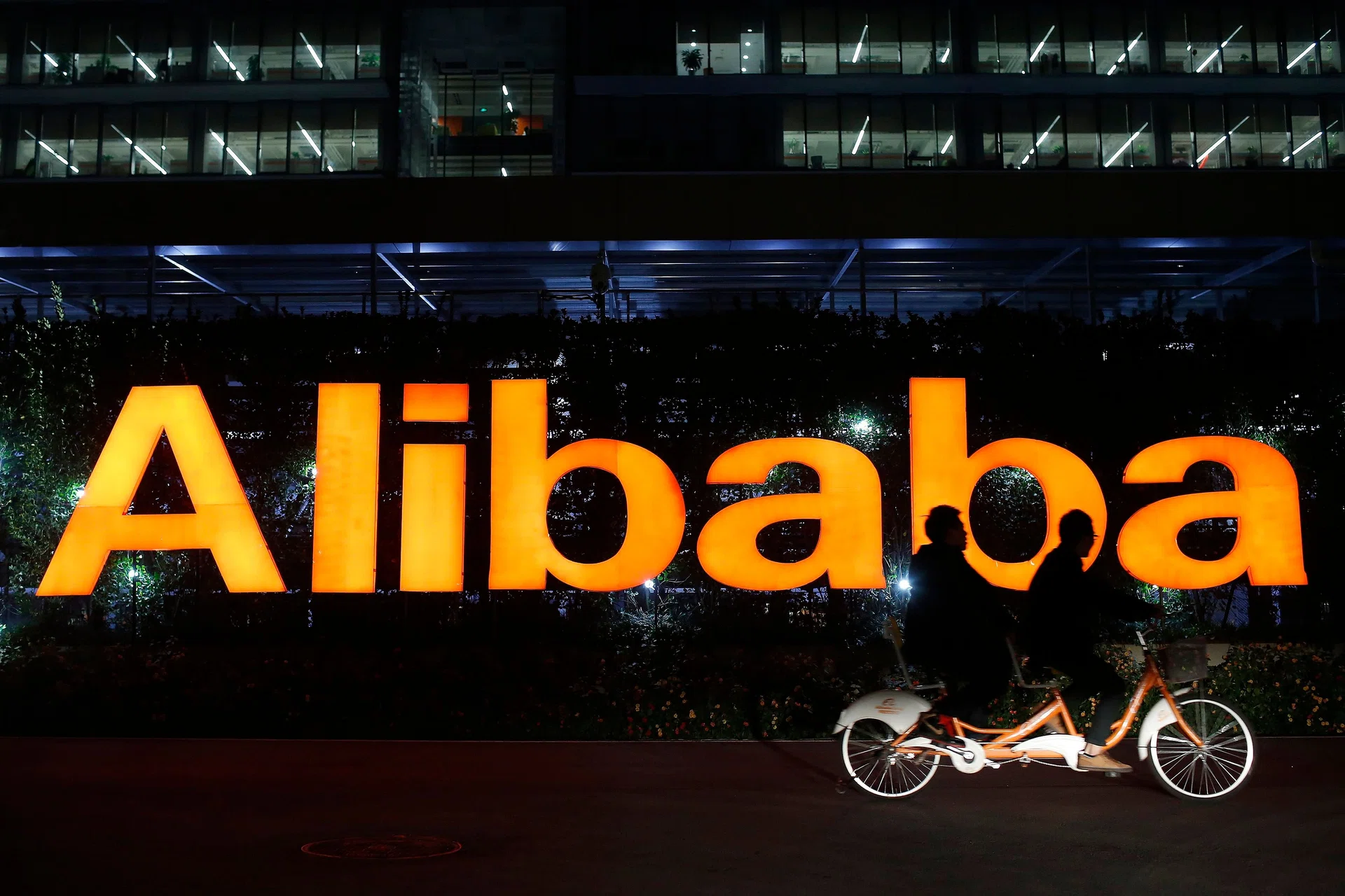 alibaba-to-invest-in-snapchat-at-us$15b-valuation-–-the-business-times