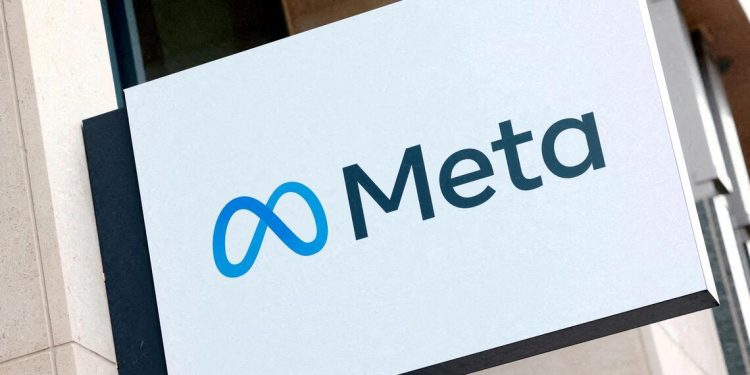 meta-rolls-out-real-time-translation-feature-on-whatsapp-–-the-straits-times