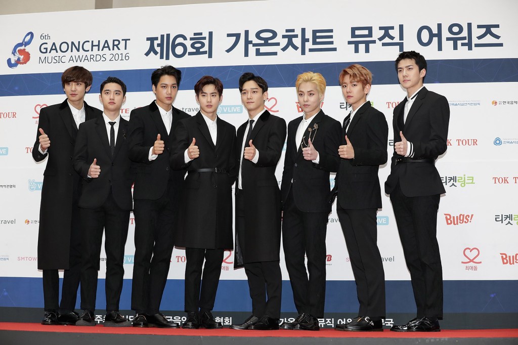 hybe-shares-fall-on-yg-plus-sale,-sm-entertainment-stock-slips-after-failed-exo-mediation