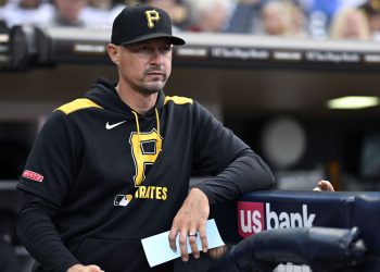 pirates-extend-manager-don-kelly-|-thescore.com