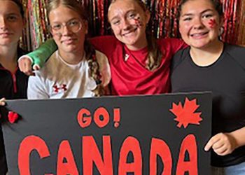 fans-pack-rugby-clubhouse-to-watch-canada-battle-england-–-the-peterborough-examiner