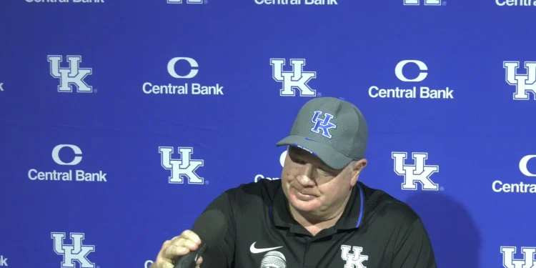 fb:-coach-stoops-post-georgia-press-conference-–-vimeo