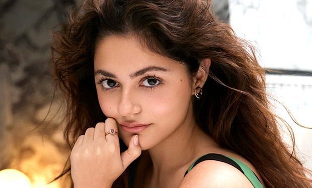 aneet-padda-admits-every-production-house-in-hindi-film-industry-has-her-“horrible-biodata-…
