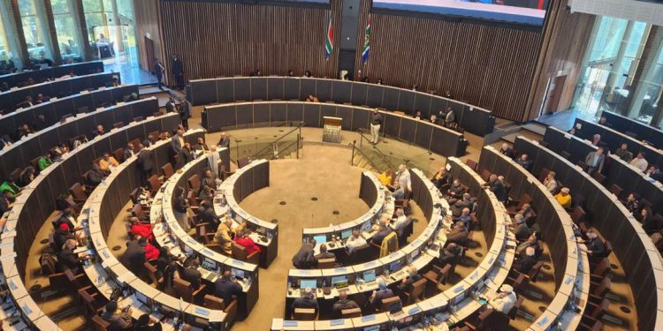 joburg-coalition-effectively-collapses-after-parties’-whatsapp-exit-–-news24