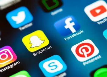 afghans-report-restrictions-on-instagram,-facebook-and-snapchat-|-ariana-news-|-afghanistan-news