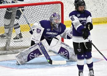 geist-nets-first-of-season-as-skyhawks-battle-saint-anselm-in-newha-opener