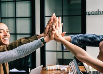 from-zepto-to-swish,-linkedin’s-top-startups-2025-reveal-india’s-career-future-–-india-today