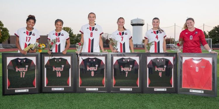 huskies-fall-to-bowling-green-on-senior-night-–-niu-athletics