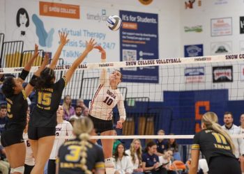 volleyball-opens-second-round-of-conference-play-against-usue