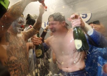 another-champagne-celebration-for-the-dodgers,-who-still-want-one-more