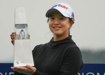 sei-young-kim-wins-lpga-south-korea-by-4-strokes-to-end-5-year-drought