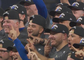 inside-the-exciting-blue-jays-clubhouse-celebration-–-citynews-vancouver