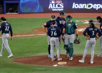 why-the-mariners-are-built-to-last-after-a-crushing-alcs-loss-–-chat-sports