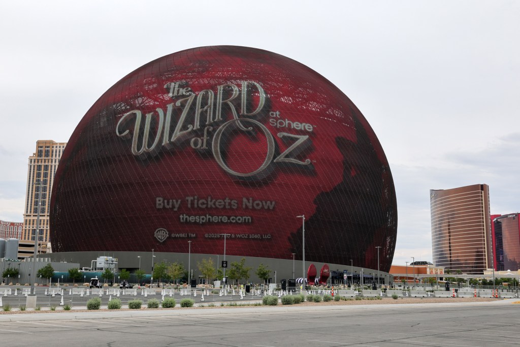 sphere-shares-jump-15%-on-‘the-wizard-of-oz’-sales-milestone-–-billboard