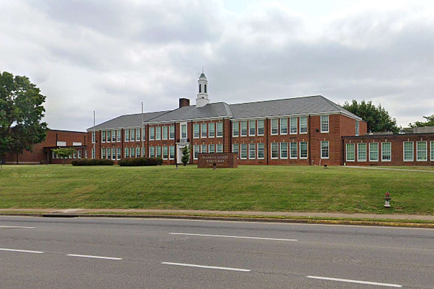 teen-sentenced-to-5-years-for-bringing-loaded-gun-to-virginia-high-school-–-people.com