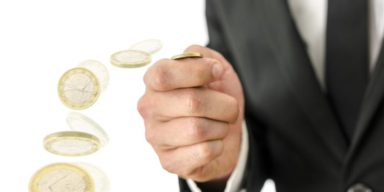 justice-by-coin-toss:-leading-litigator-lands-major-scotus-argument-based-on-heads-or-tails