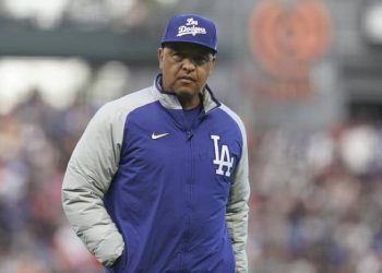 ex-mlb-president-turns-on-dave-roberts-over-controversial-clubhouse-shakeup-after-…