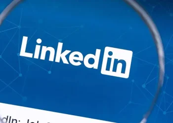 new-linkedin-phishing-campaign-targets-finance-leaders-to-steal-microsoft-credentials